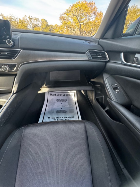 2019 Honda Accord Image 26