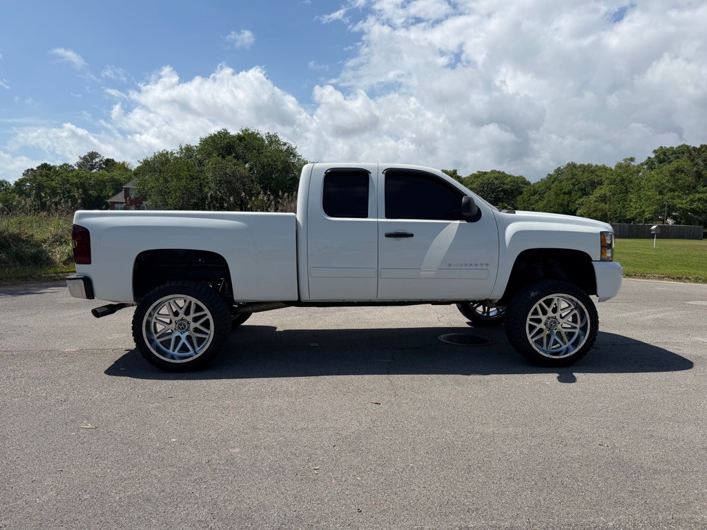 2010 Chevrolet Silverado 1500 Image 6
