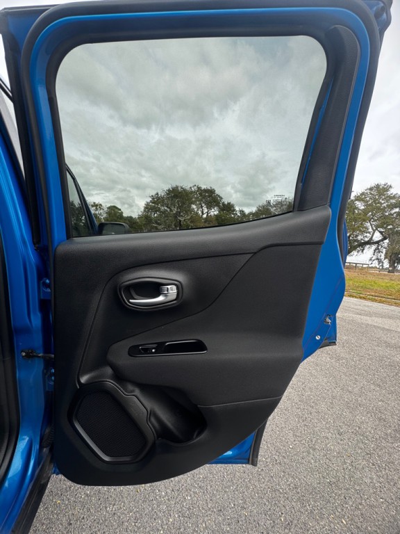 2020 Jeep Renegade Image 15