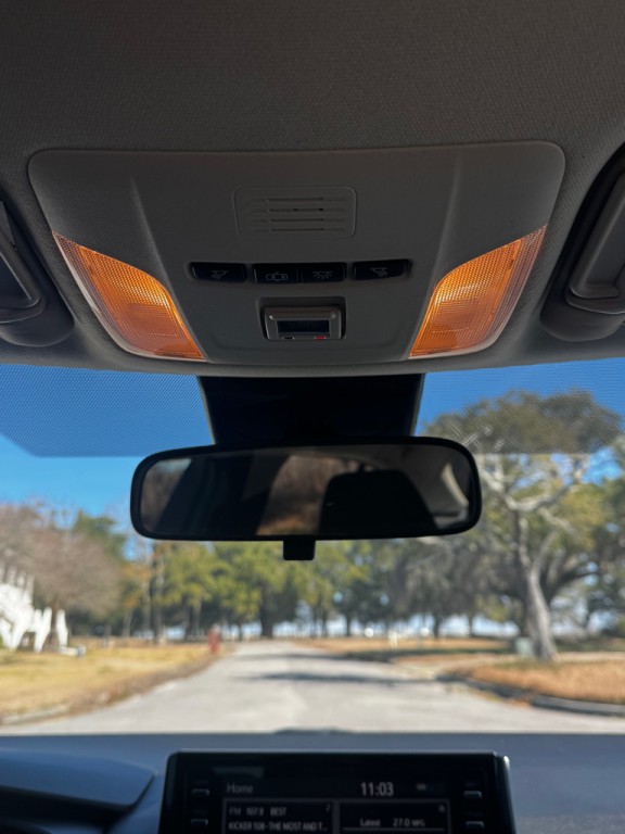 2020 Toyota Corolla Image 24