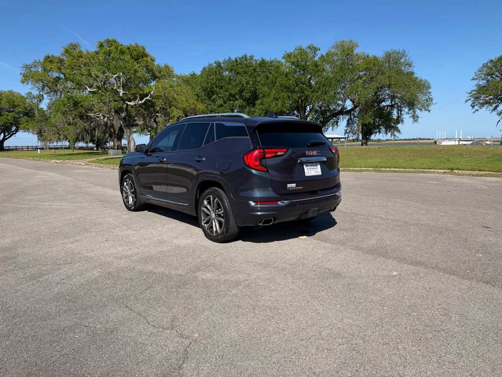 2019 GMC Terrain Image 3