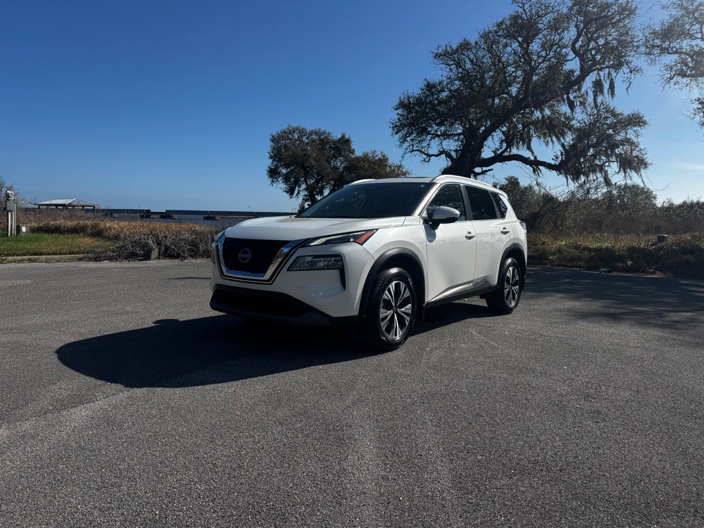2022 Nissan Rogue Image 1