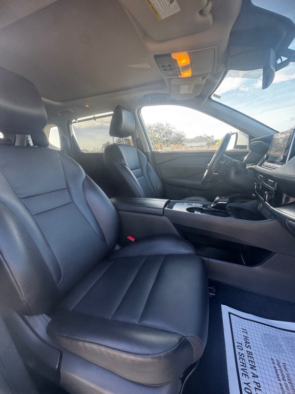 2022 Nissan Rogue Image 14