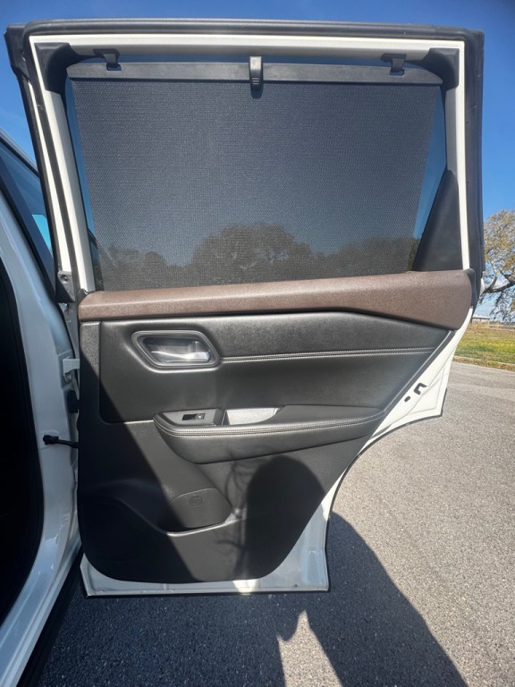 2022 Nissan Rogue Image 15