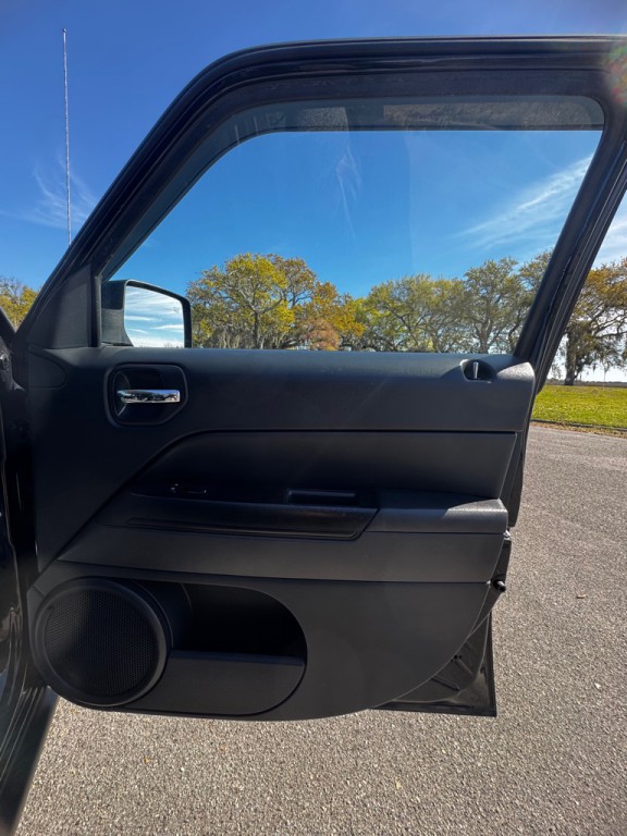 2017 Jeep Patriot Image 13