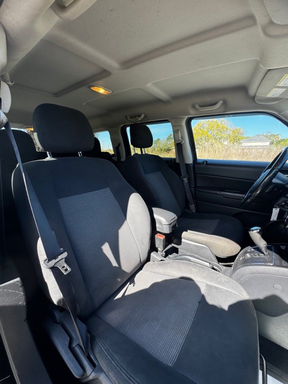 2017 Jeep Patriot Image 14