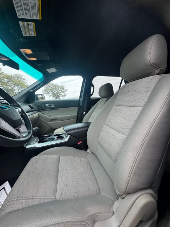 2013 Ford Explorer Image 10