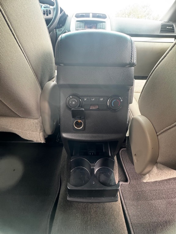2013 Ford Explorer Image 18