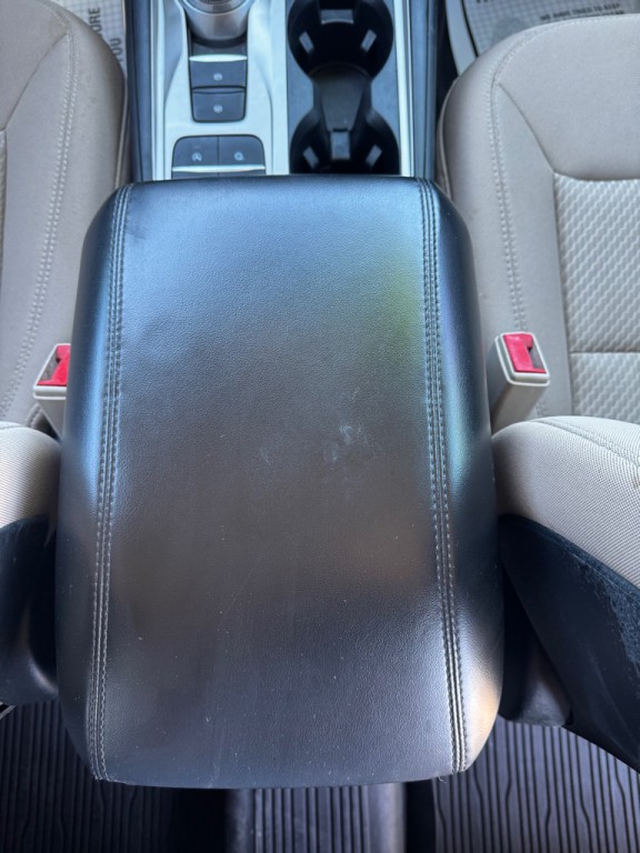 2020 Ford Explorer Image 23