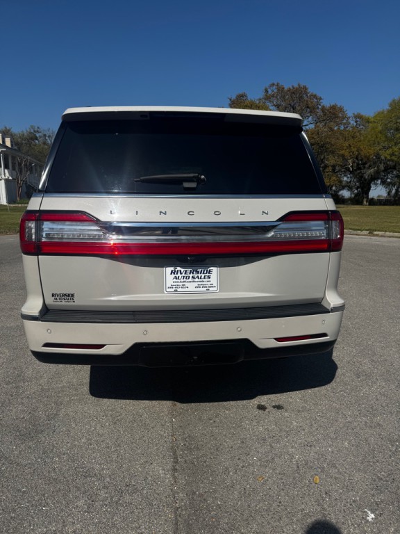 2020 Lincoln Navigator Image 4
