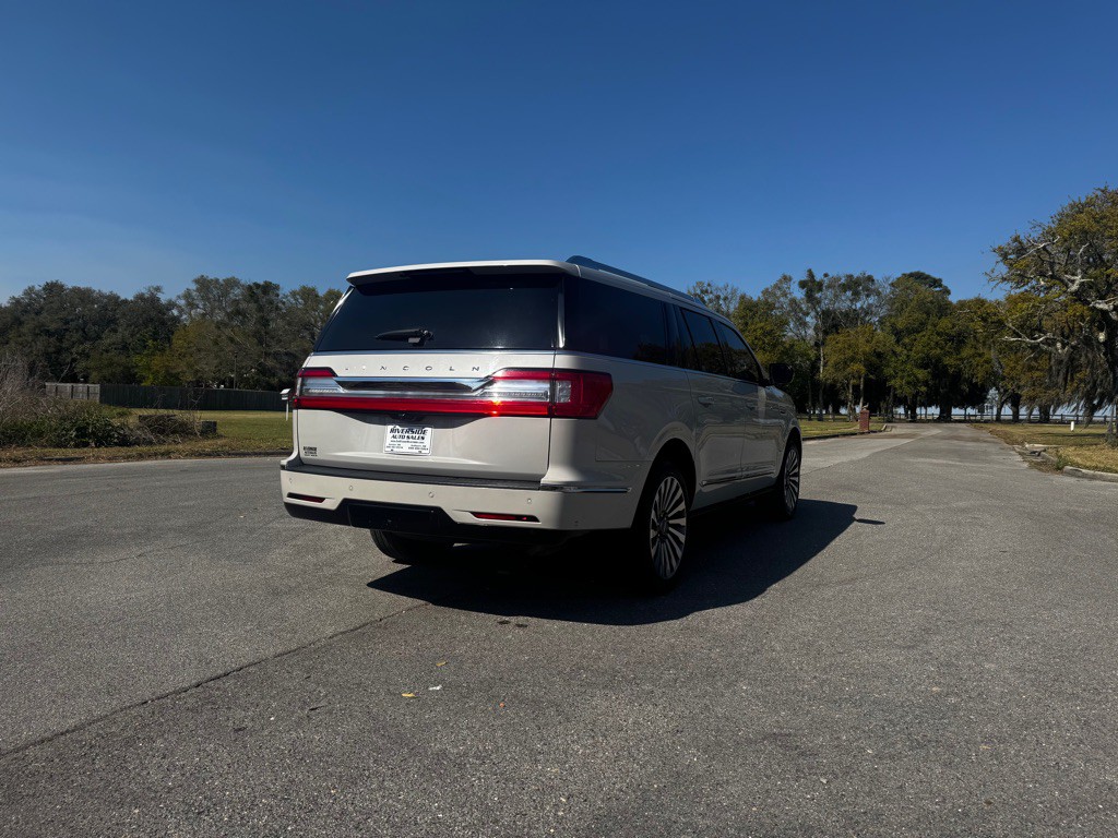2020 Lincoln Navigator Image 5