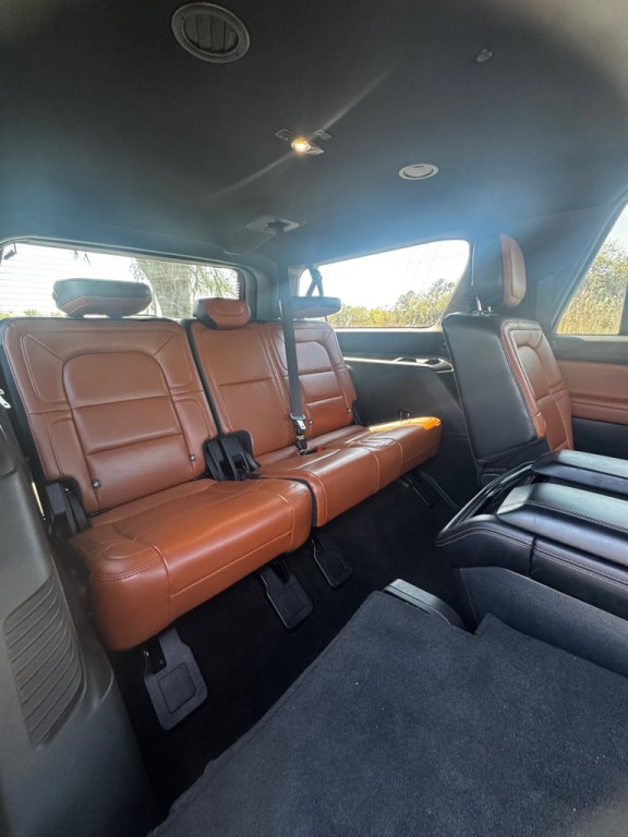 2020 Lincoln Navigator Image 17