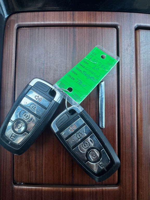 2020 Lincoln Navigator Image 32