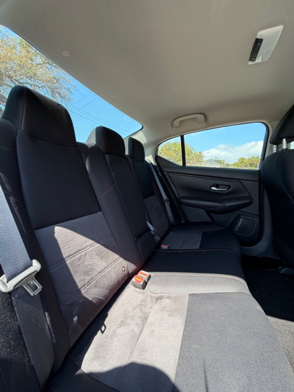 2022 Nissan Sentra Image 17