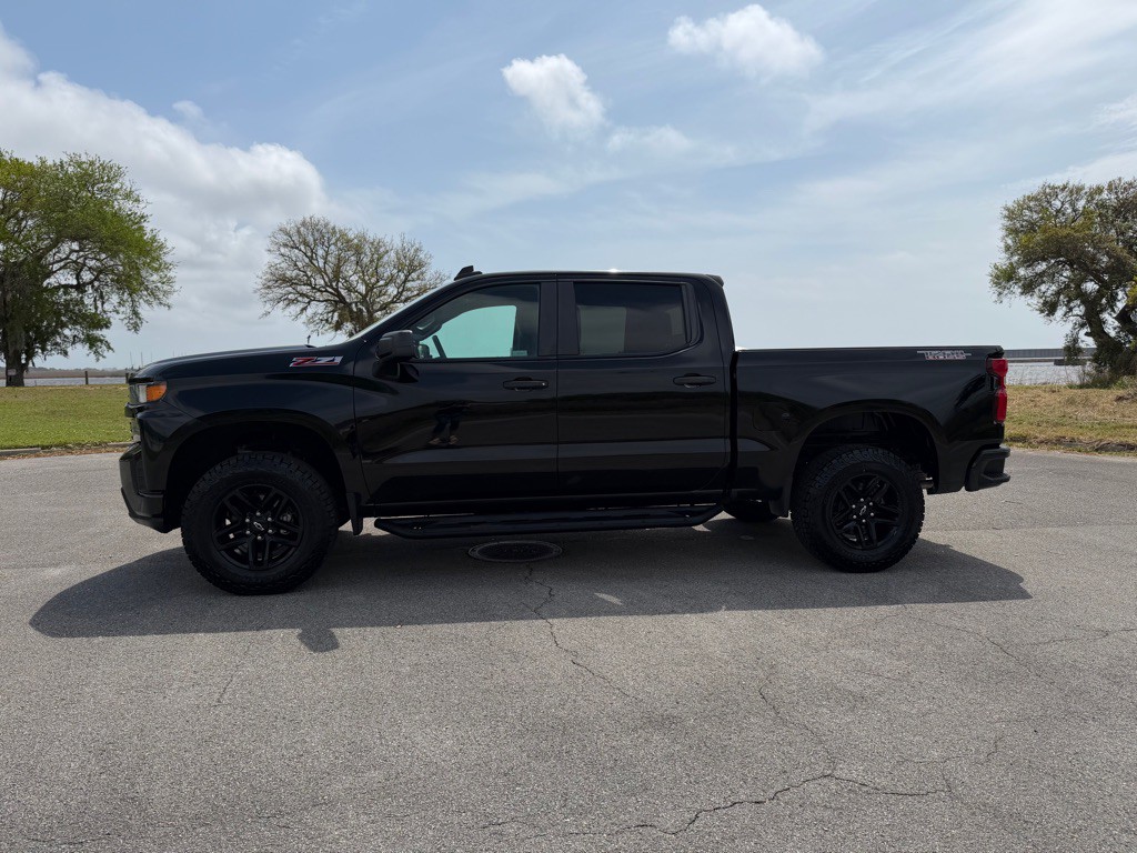 2019 Chevrolet Silverado 1500 Image 2