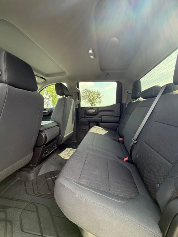 2019 Chevrolet Silverado 1500 Image 12