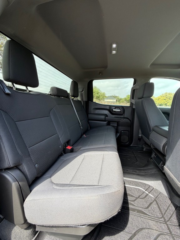 2019 Chevrolet Silverado 1500 Image 17