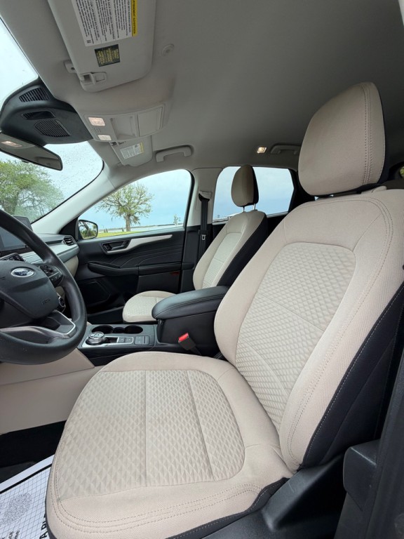 2022 Ford Escape Image 10