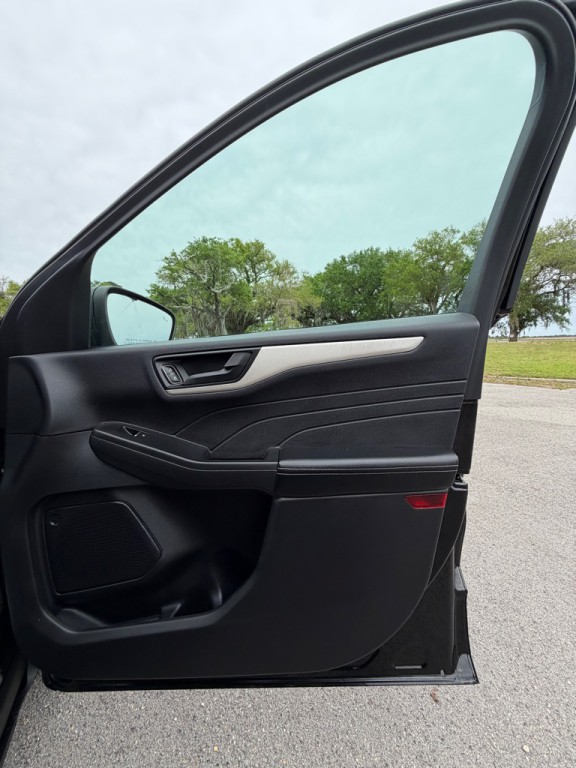 2022 Ford Escape Image 13
