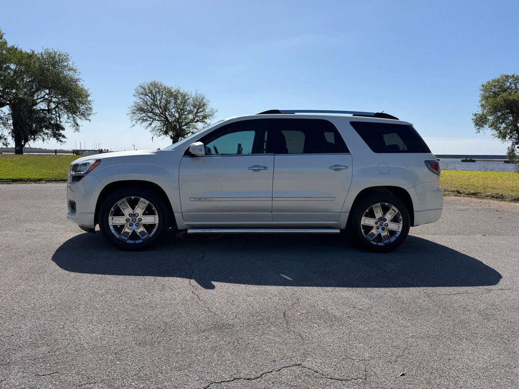 2014 GMC Acadia Image 2