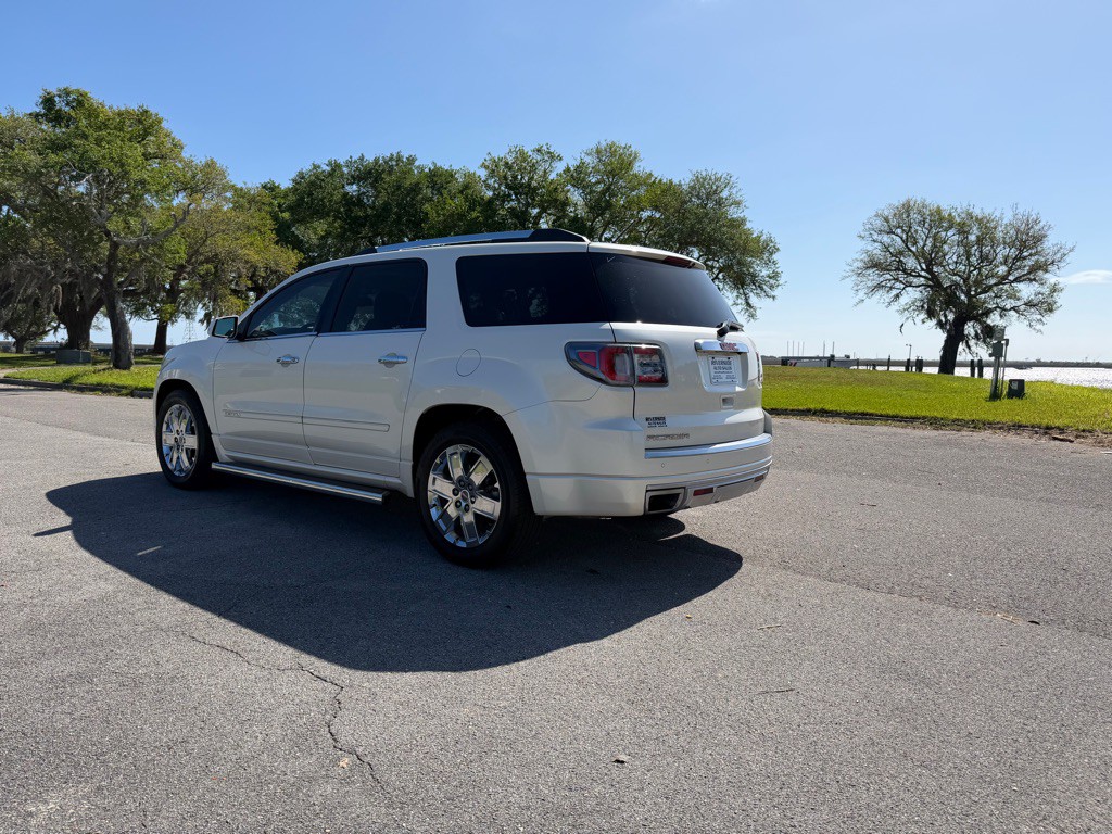 2014 GMC Acadia Image 3