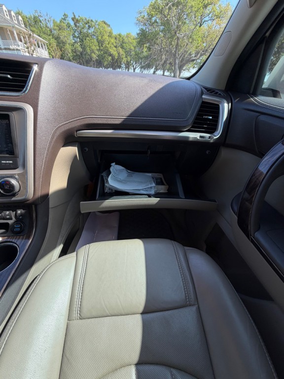 2014 GMC Acadia Image 32