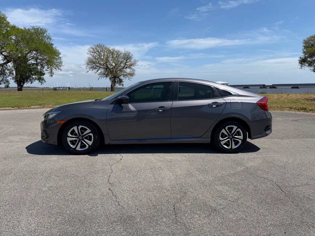 2018 Honda Civic Image 2