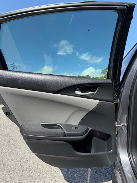 2018 Honda Civic Image 11