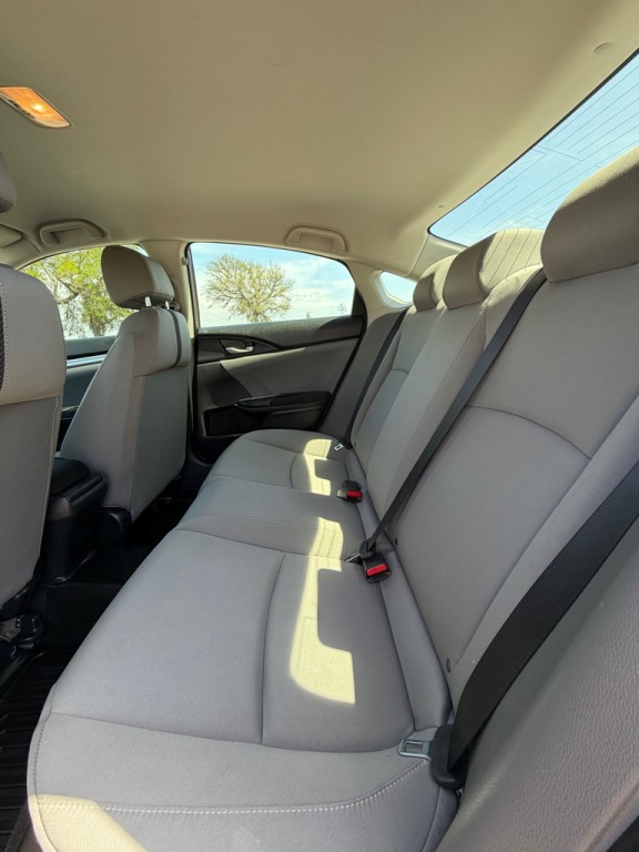 2018 Honda Civic Image 12