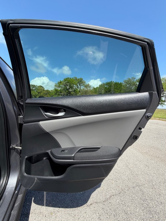 2018 Honda Civic Image 15