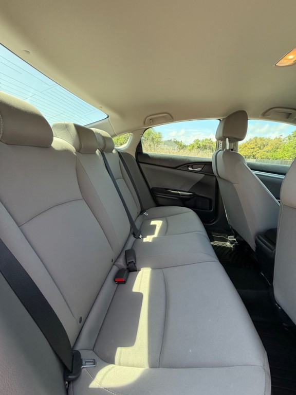 2018 Honda Civic Image 16