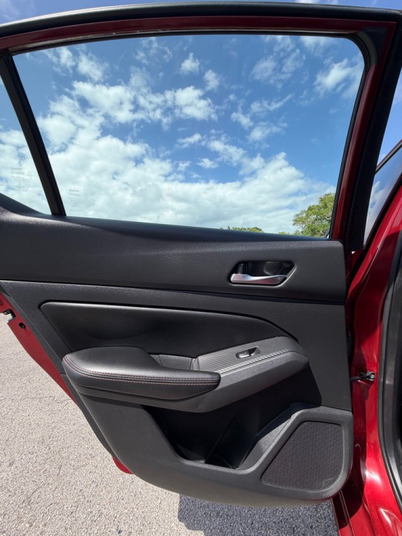 2021 Nissan Altima Image 11