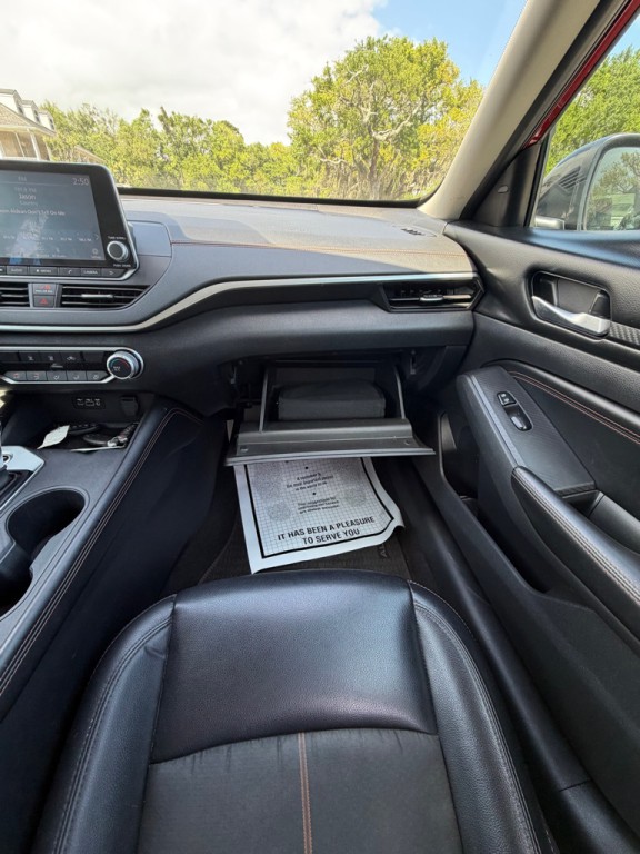 2021 Nissan Altima Image 27