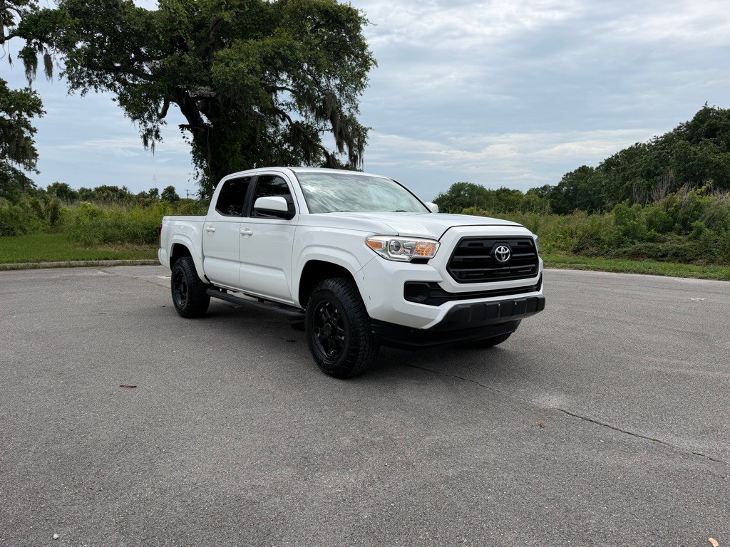 2017 Toyota Tacoma Image 7