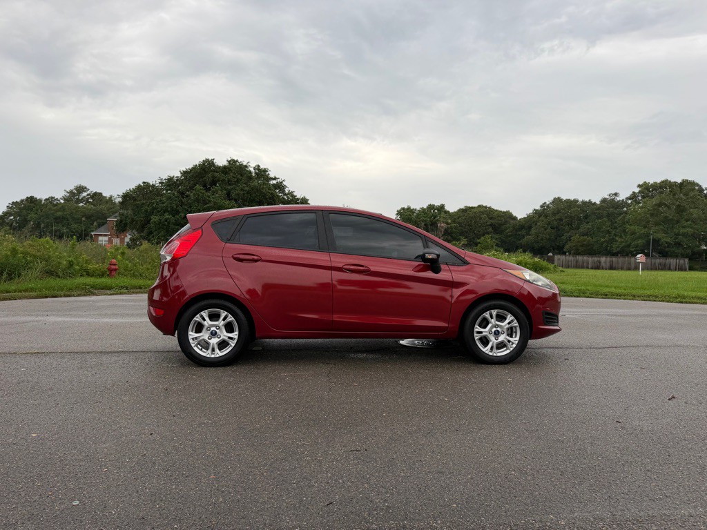 2016 Ford Fiesta Image 6