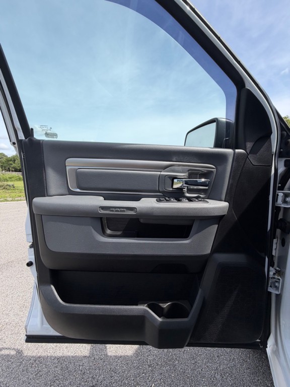 2019 RAM 1500 Image 9