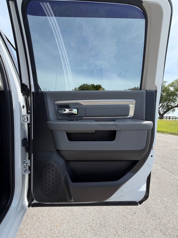 2019 RAM 1500 Image 16