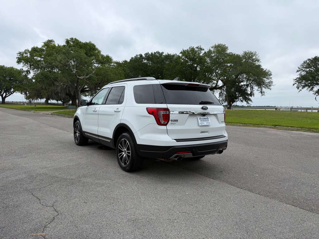 2018 Ford Explorer Image 3