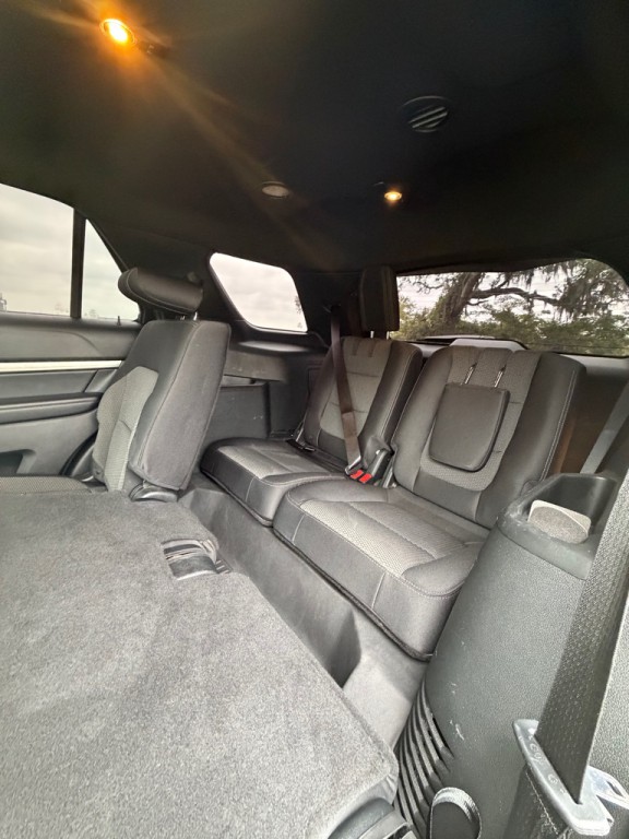 2018 Ford Explorer Image 13