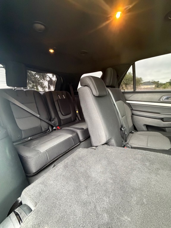 2018 Ford Explorer Image 18