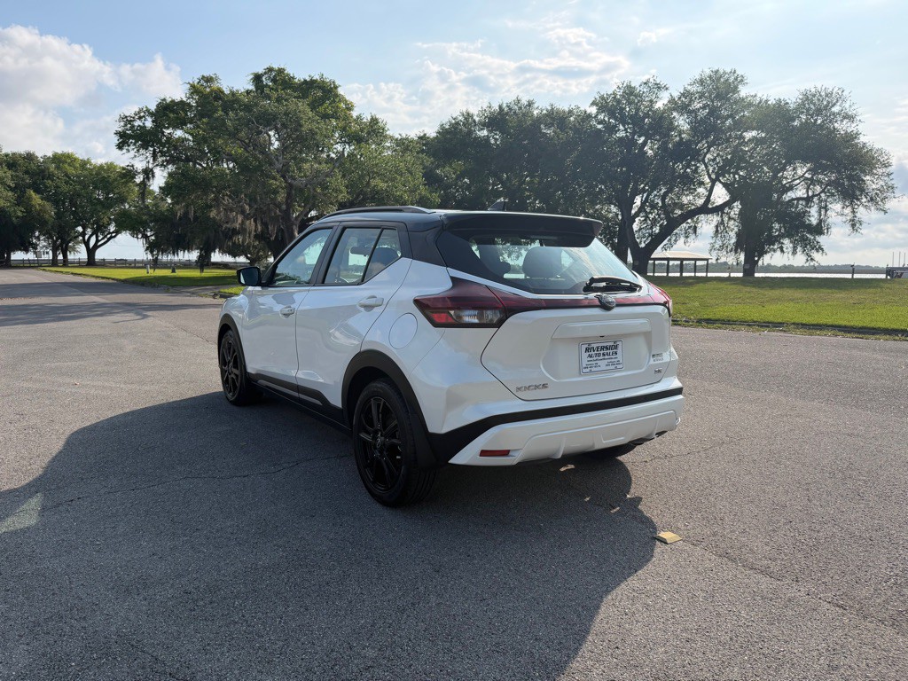 2022 Nissan Kicks Image 3