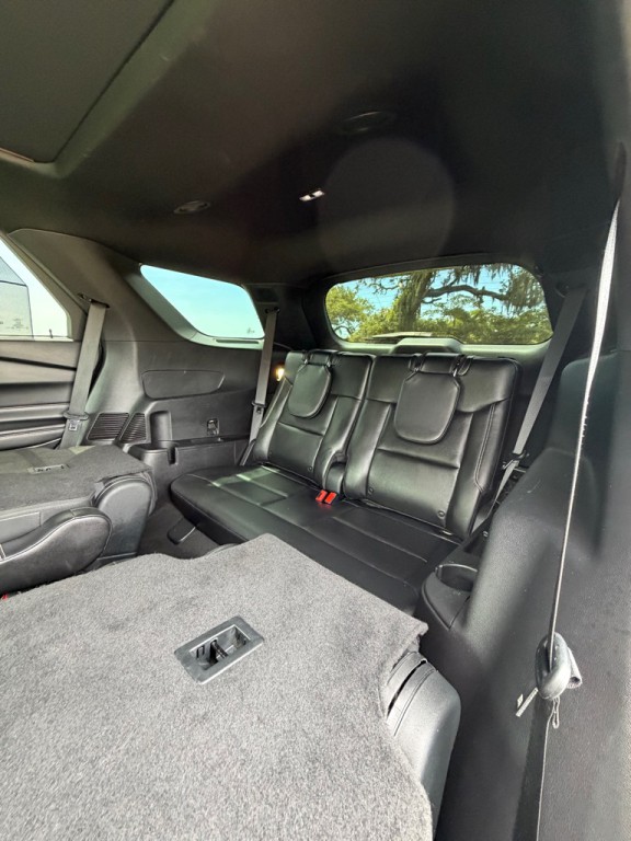 2020 Ford Explorer Image 14