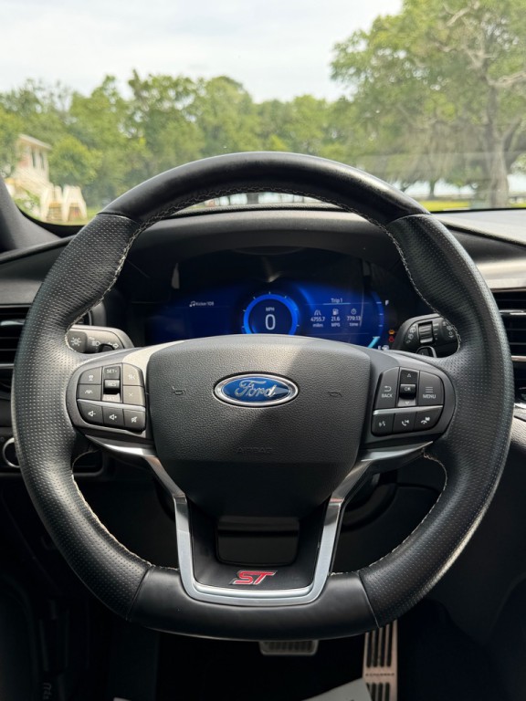 2020 Ford Explorer Image 24