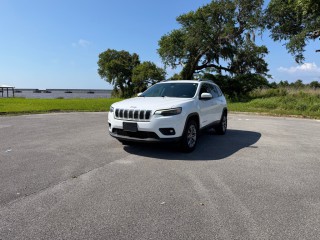 Image for 2019 Jeep Cherokee Latitude Plus ID: 7390672
