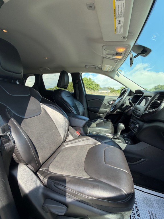2019 Jeep Cherokee Image 14
