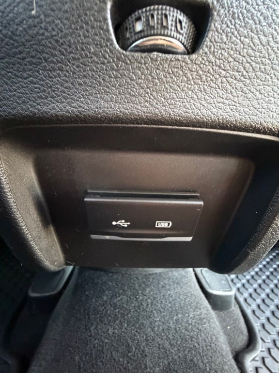2019 Jeep Cherokee Image 18
