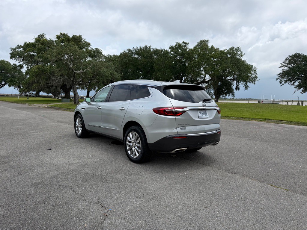 2020 Buick Enclave Image 3