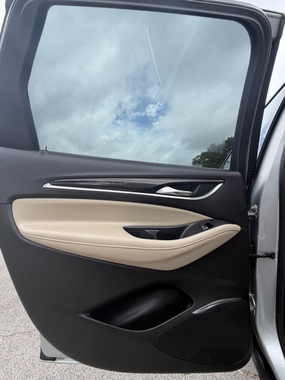 2020 Buick Enclave Image 11