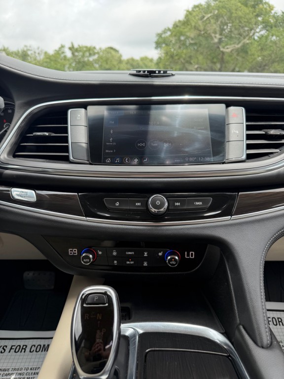2020 Buick Enclave Image 22