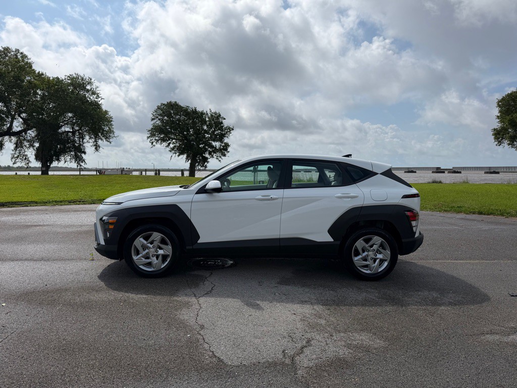 2026 Hyundai Kona Image 2